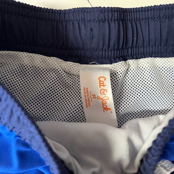 Boys swim shorts - Picture 4 of 5